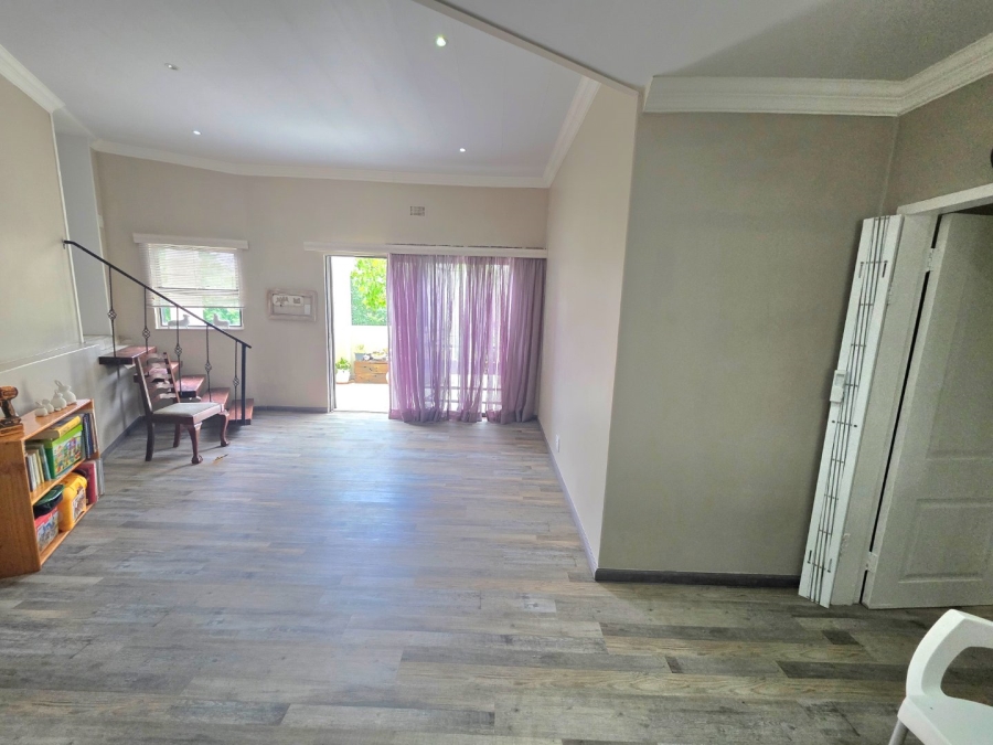 4 Bedroom Property for Sale in Hospitaalheuwel Free State